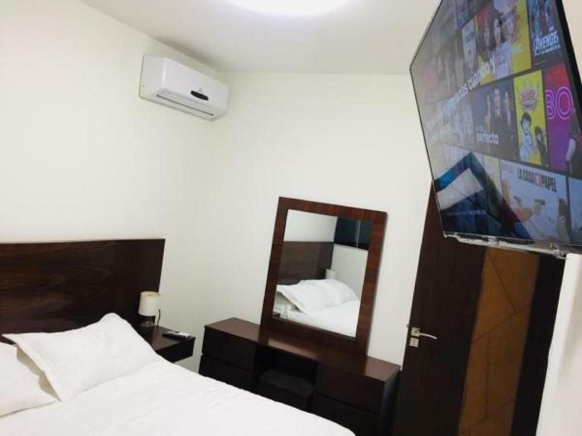Hermoso Y Unico Apartamento Moderno, En Pleno Centro De Santa Cruz, Con Netflix Wi-Fi De 60 Mb, Estacionamiento Gratis Y Ac En Todos Los Ambientes Санта Крус де ла Сиера Екстериор снимка